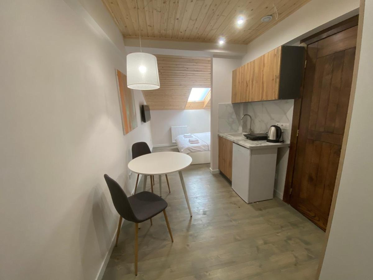 сучасна в центрі львова на вулиці лесі українки 19 Apartment *
