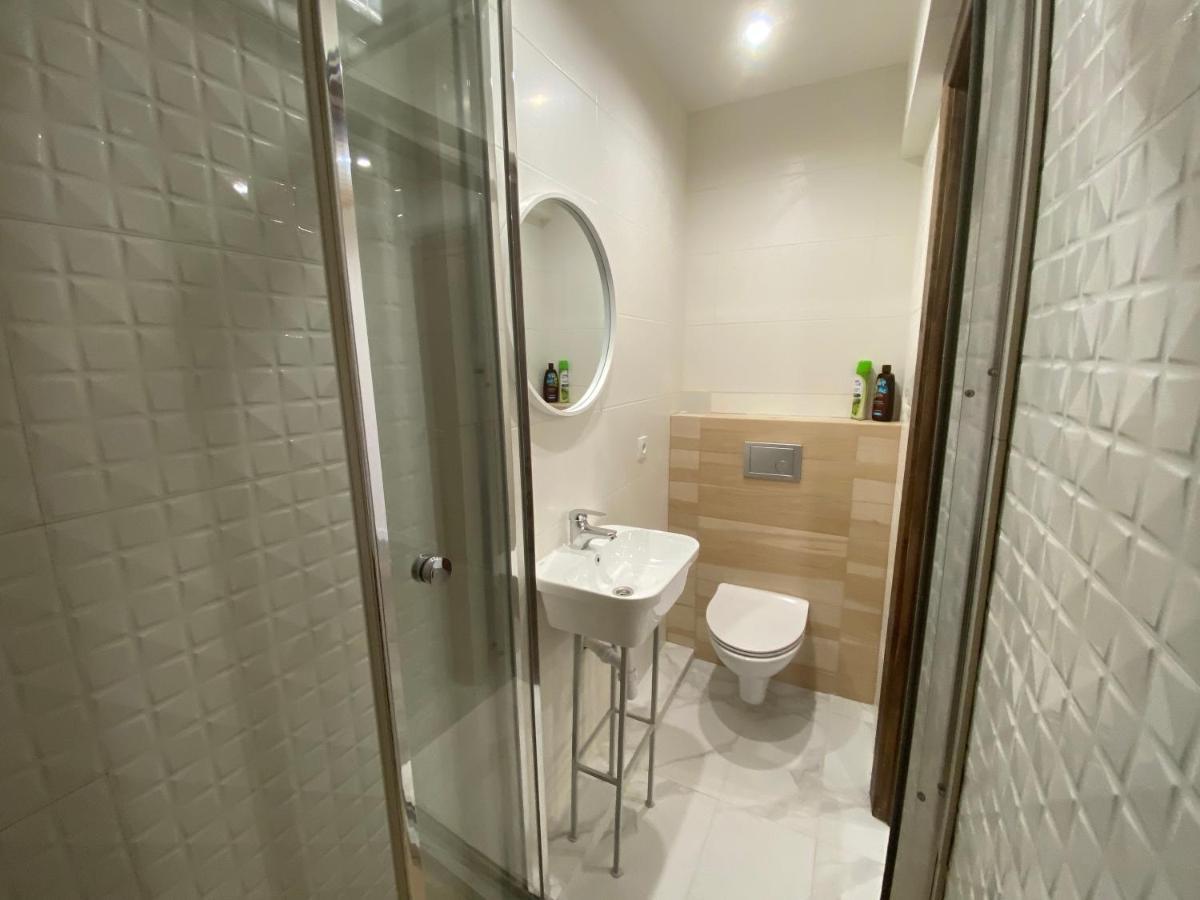 Apartment сучасна в центрі львова на вулиці лесі українки 19 Lemberg
