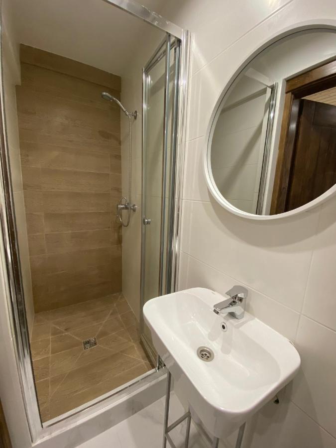 сучасна в центрі львова на вулиці лесі українки 19 Apartment Lemberg