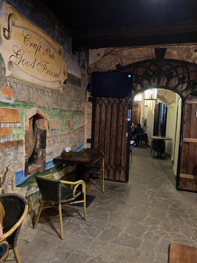 Apartment сучасна в центрі львова на вулиці лесі українки 19